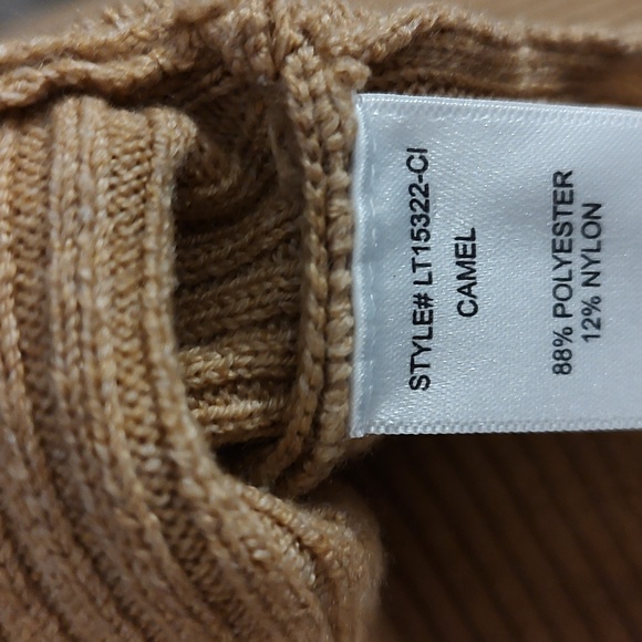 Lush Tan V-Neck Wrap Sweater sz Small - Picture 5 of 5